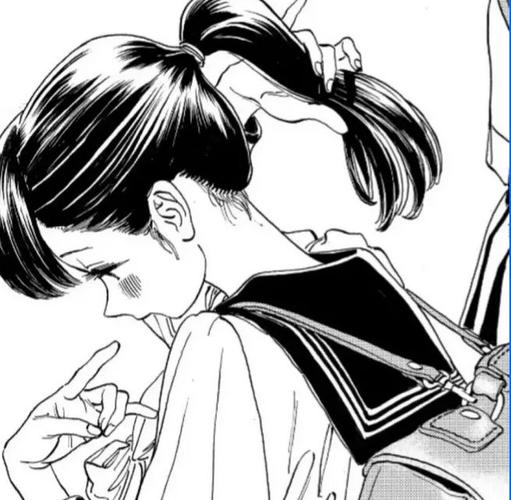 头像黑白漫画女头