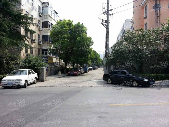 白云新村