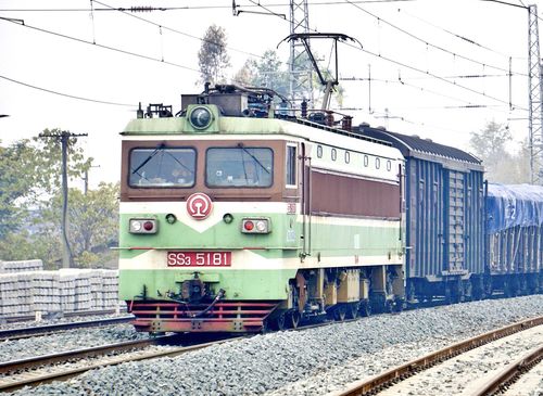 公布一下本次韶山3型电力机车模型的车号