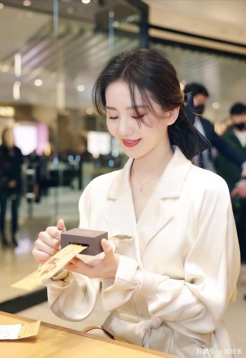 女神刘诗诗最美的写真集,气质范儿十足!