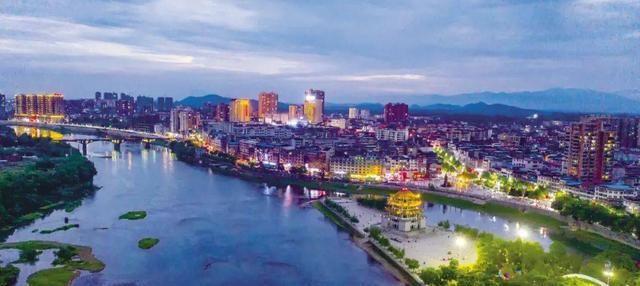 道县经济不如宁远发展速度不如江华但仍是永州南部的中心城市