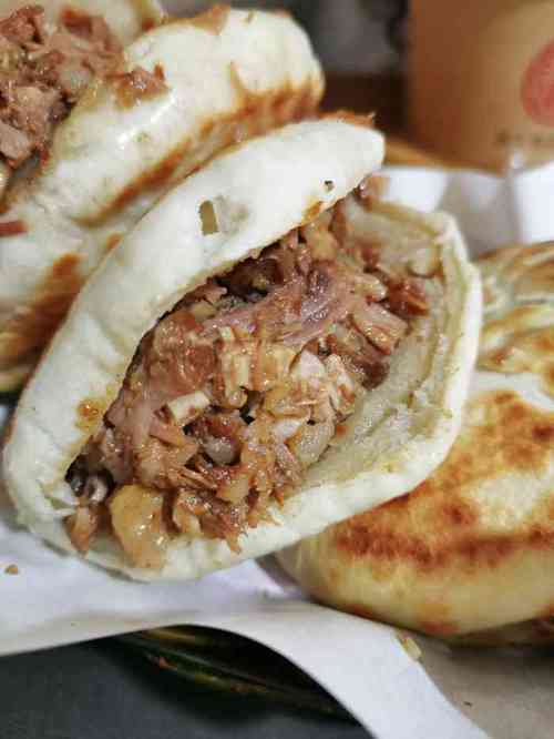 袁大头酱肉火烧(五一九店)-"忘记拍!卤煮了!啊～～～～.