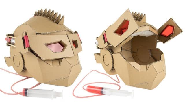 手工达人自制变形金刚头盔,戴在头上还能变形,太帅了!