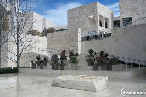 (上)  盖蒂博物馆(getty center)的大名远播海外,去洛杉矶的时候几乎