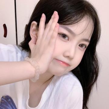2020最火好看的微信甜美女生头像两张一组