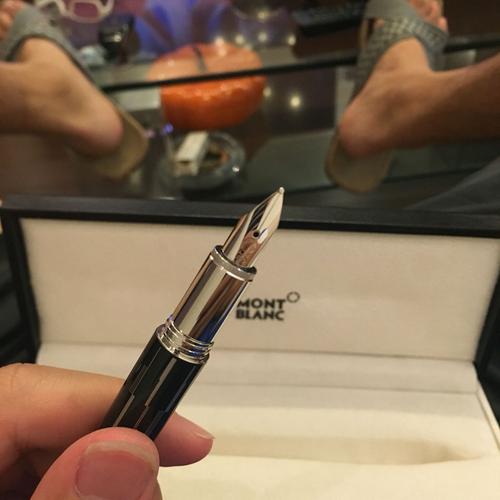 这支万宝龙星际行者全新转让多少左右转让差不多?