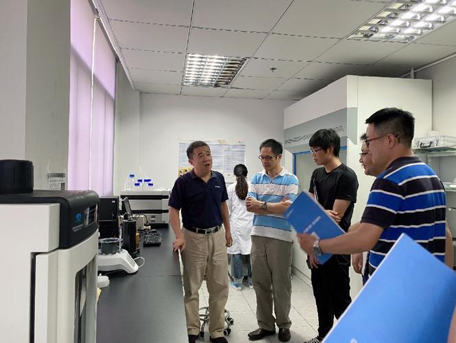 上海中医药大学中西医结合研究院李琦教授携团队到访