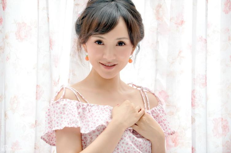 中国内地美女演员商蓉