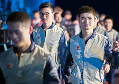 lols4总决赛omg进入八强 omgvslmq现场图片