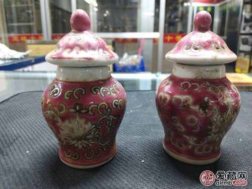 中国景德镇七八十年代小将军罐一