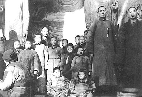 南京栖霞寺寂然法师独力保护两万四千名难民