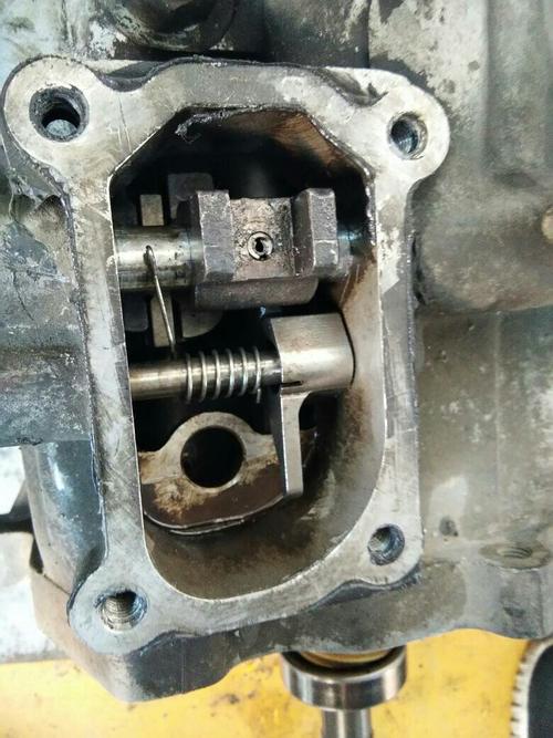 五菱宏光1.2变速箱换挡怎么安装?