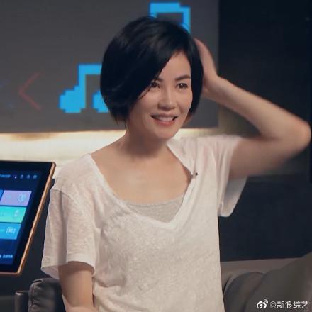 王菲ktv开嗓与马云合唱如果云知道短发冻龄脸网惊呆