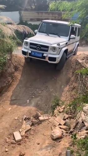 大g大g你的车钥匙有我大吗?