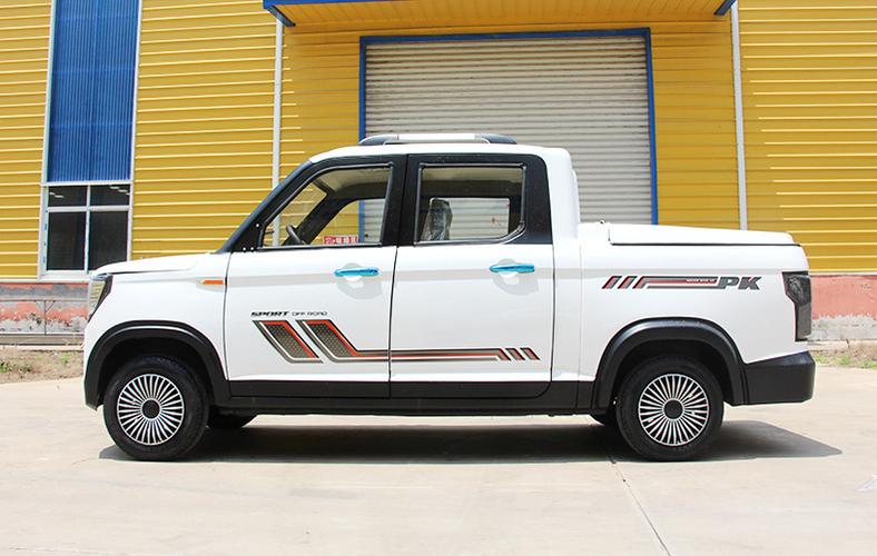 新能源四轮电动车皮卡油电两用代步轿车双排带盖拉货