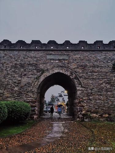 如果你是一个人文旅行爱好者,那么一定会喜欢衢州城墙.