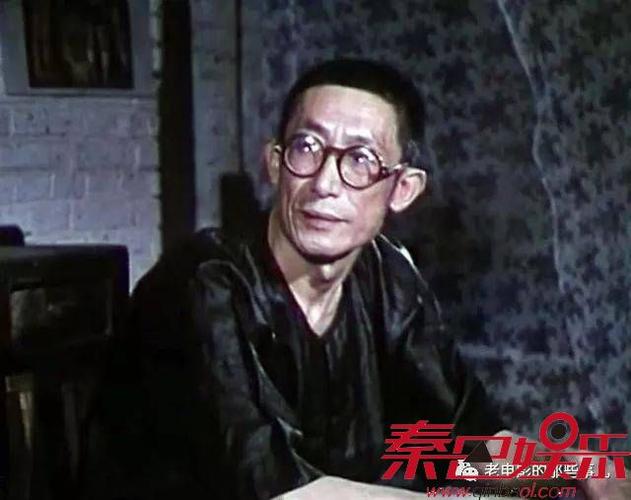 刘钊贝英老演员在他的生活中扮演配角并因谢天喜剧而走红