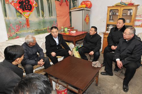 邹城市院:院领导到城前镇走访慰问老党员和困难群众