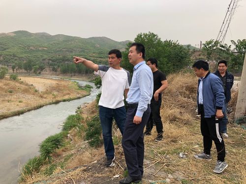 井陉矿区区级河长曹永辉副区长传达全市河长制工作会议精神