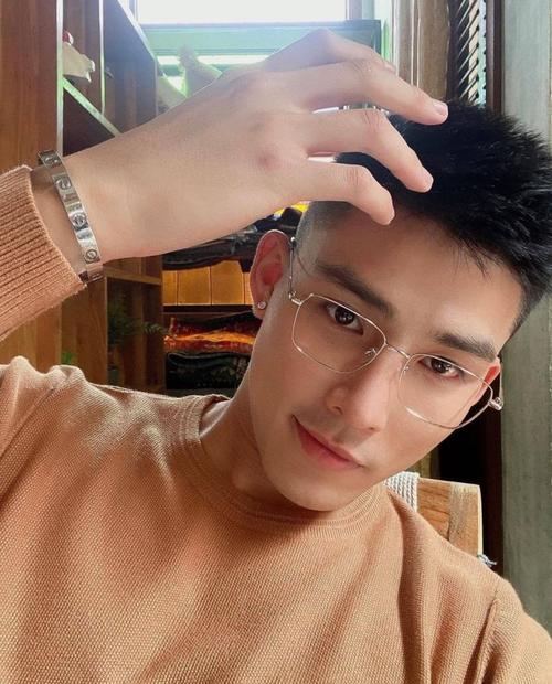 男生不要留"过耳"发型,5款干净利落的短发,剪完帅气提升颜值