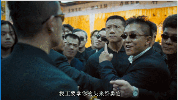 《胜者为王》中,山鸡在三联帮中遭遇前所未有的危机,甚至连台湾的政局