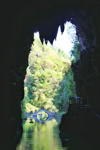 《遵义绥阳红果树:国内负氧离子最高的景区》
