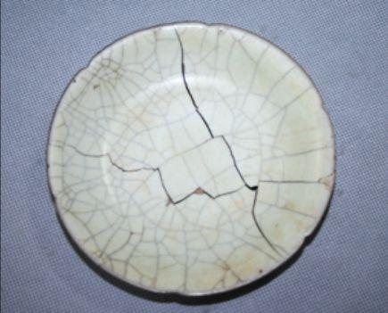 心理测试:选一个破碎的盘子,测你内心一直牵挂的人是谁