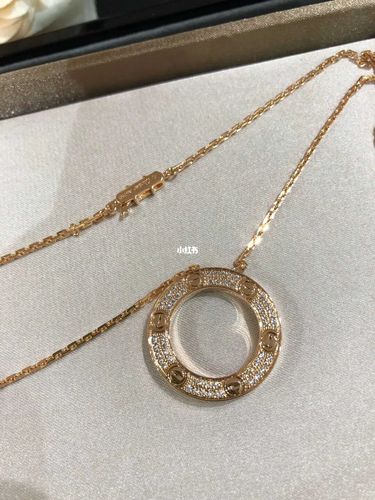 卡地亚大饼项链_项链_卡地亚怎么样_卡地亚项链_潮流
