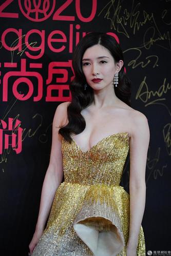 时尚盛典众美同框:刘诗诗唐嫣优雅大气 杨幂走复古甜美风