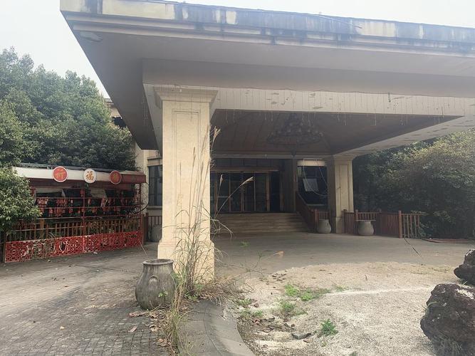重庆 探秘一家废弃的度假村