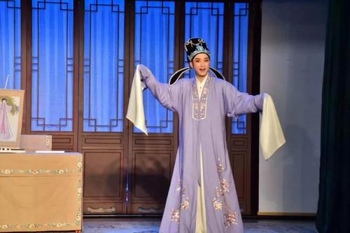 00,农历大年二九,浙江越剧团优秀青年演员尹派小生汪舟格在美国洛杉矶