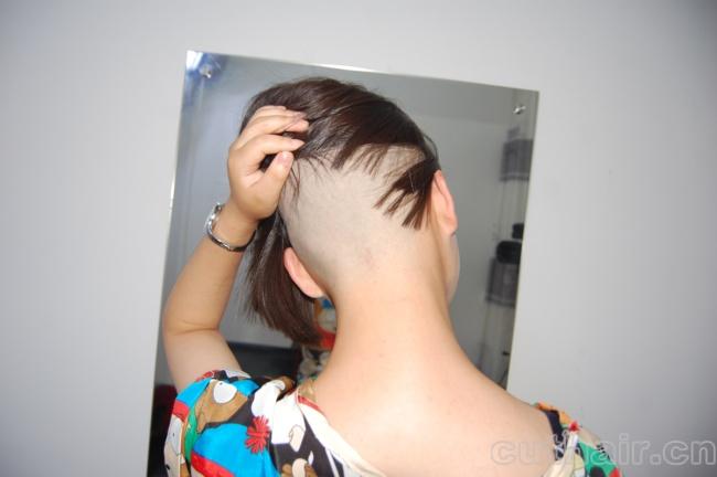 >> 634号剃光后脑勺的bob       名称: 634号剃光后脑勺的bob