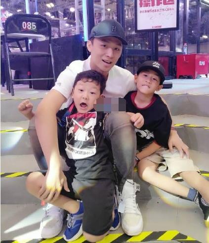 张恒发文维护郑爽,夸女友粉丝可爱,这甜蜜的话语真是男友力爆棚