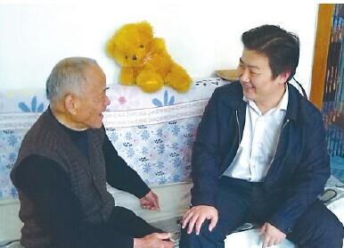 10月22日,上任第二天,周密走访看望了旌德县部分离退休老干部.