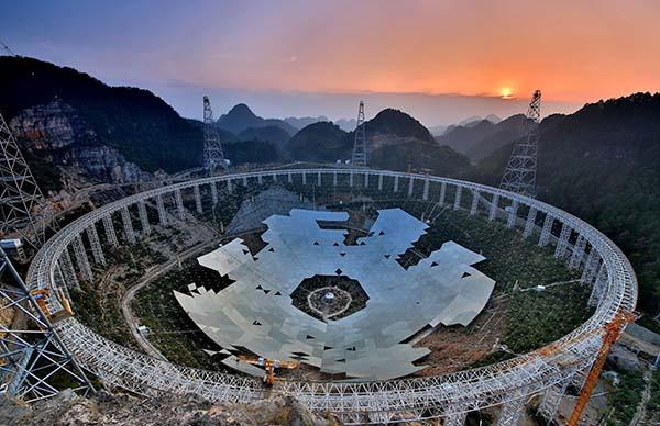 此前在建立中的"中国天眼"fast. 西方ic 材料图