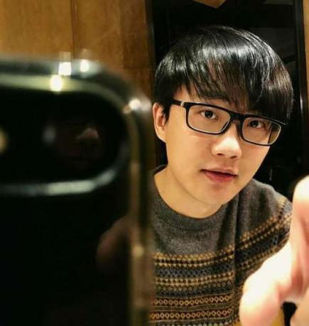 周杰伦胖得难走路?和许嵩有得一拼!周杰伦发胖前后照片对比