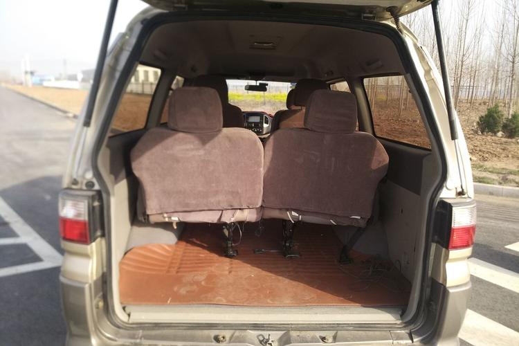 东风风行 菱智 2015款 v3 1.6l 7座舒适型