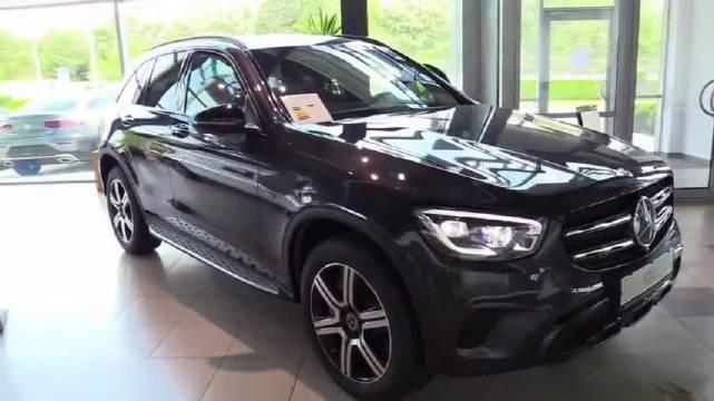 2020款奔驰glc300e混动版到货了解完外观内饰