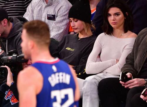 格里芬与肯达尔-詹娜在快船昨日赛后现身夜店