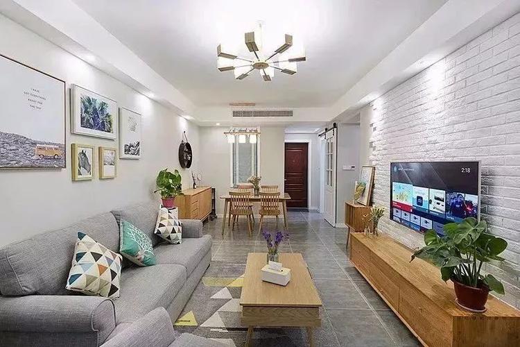 客厅连着餐厅,该如何去分割空间呢?