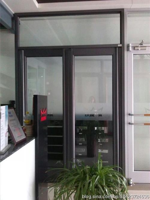 氟碳喷涂型材门(深灰色)