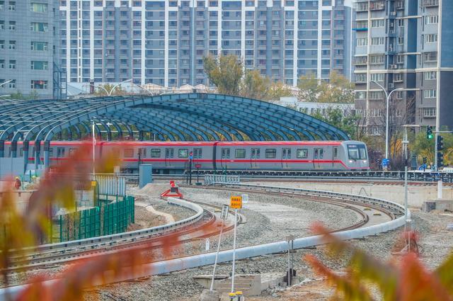 注意注意北京地铁1号线八通线今晚提前停运