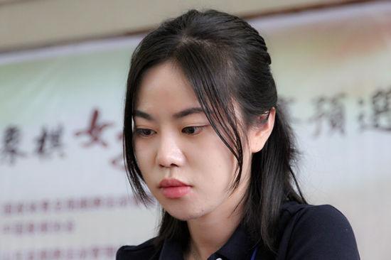 梁妍婷在比赛中
