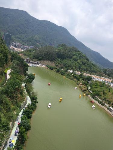 信宜莲花湖,旺同竹海,状元牌坊