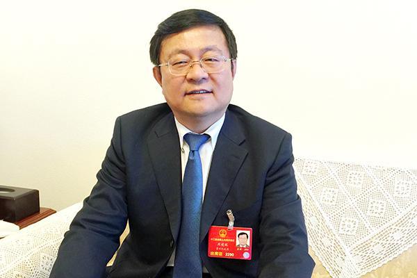 全国人大代表,中共贵州省安顺市市委书记周建琨