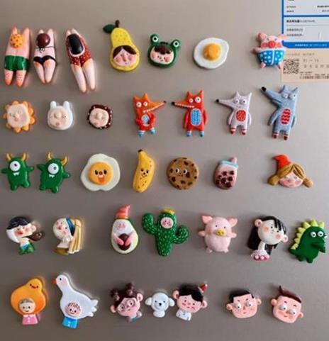 武汉商贸职业学院这位女老师捏粘土 赢得5万多个粉丝!