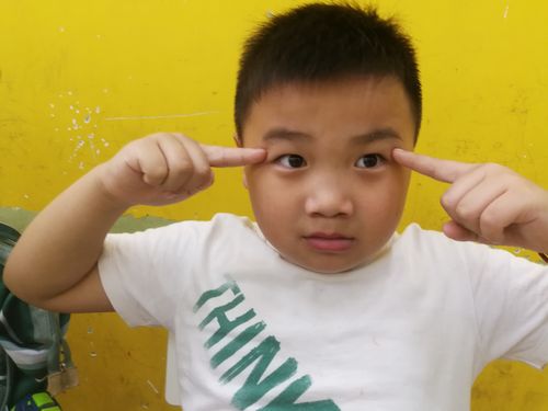 i have got two big eyes! 炯炯有神的大眼睛