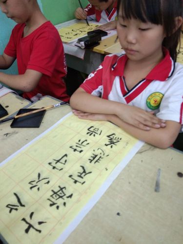 三义小学三(8)班,三(5)班2018年9月21日书法课堂照片.