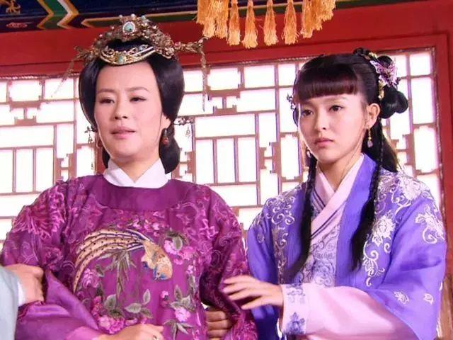 比如《金玉良缘》里的金夫人