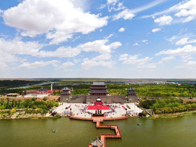 宁夏盐池县千人华服游盐州古城活动成功举办